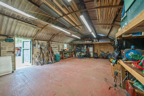 Workshop / Garage
