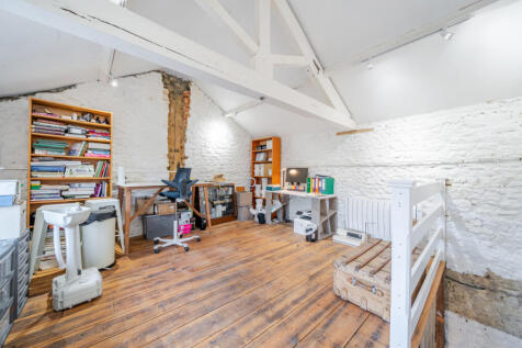 Coachhouse/Garage