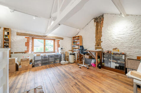 Coachhouse/Garage