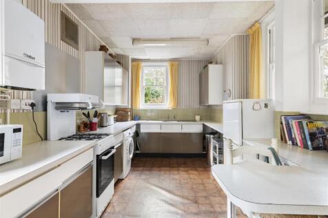 LE 001-25 - hdr-21.JPG