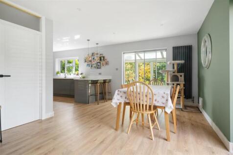 LE Ave hdr-46.jpg