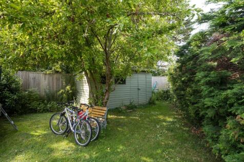 christie avenue -  external pictures      .jpg