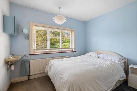 LE030-24 hdr-4.jpg