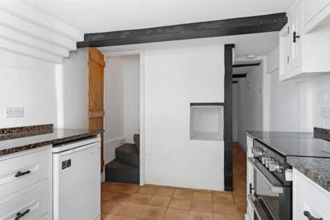 LE002 interior-12.jpg