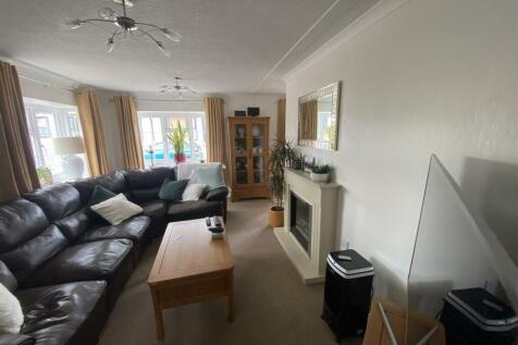 Living Room.jpeg
