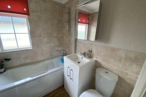 Bathroom.jpeg