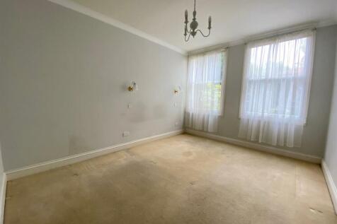 Double Bedroom.jpg
