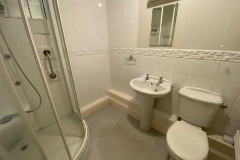 Shower Room.jpg
