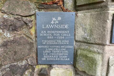 Plaque.jpg