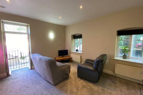 Living Area.jpg
