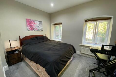 Bedroom One.jpg