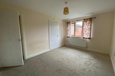 Bedroom One.jpg
