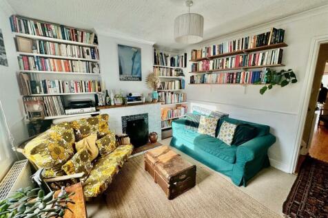 Living Room.jpg