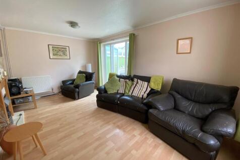 Living Room.jpg