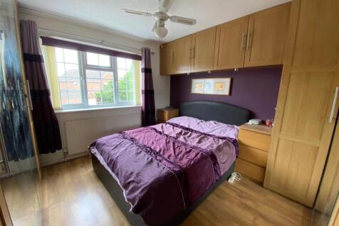 Bedroom One.jpg