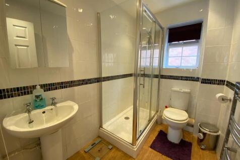 Shower Rm.jpg