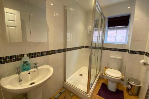 Shower Room.jpg