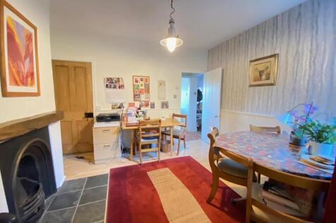 Dining Room.jpg
