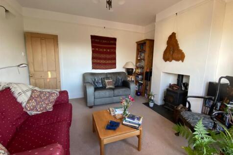Living Room.jpg