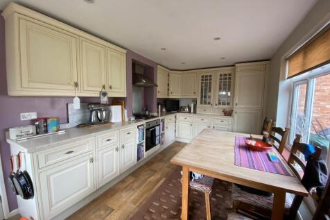 Kitchen Dining Room.jpg