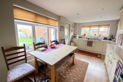 Kitchen Dining Room.jpg