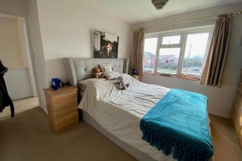 Bedroom One.jpg
