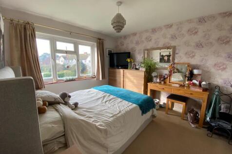 Bedroom One.jpg