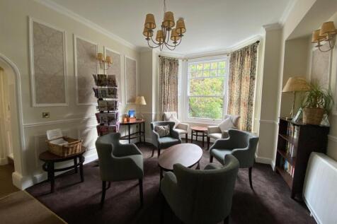 Residents Lounge.jpg