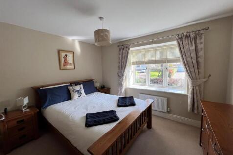 bedroom one.jpg