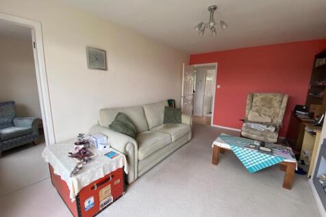 Living Room.jpg