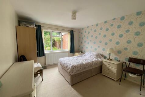 Bedroom One.jpg