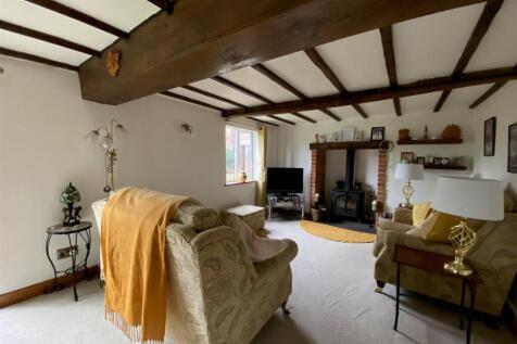 Living Room.jpg