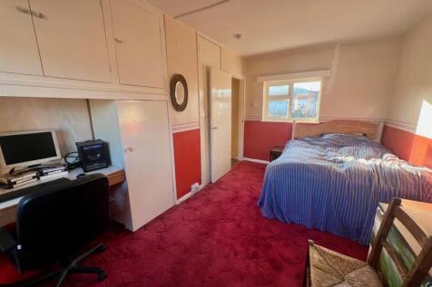Bedroom One.jpg