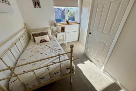 Bed 4 Pixiefields.jpg