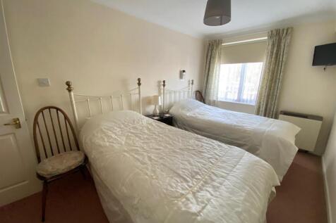Guest Suite Bedroom.jpg