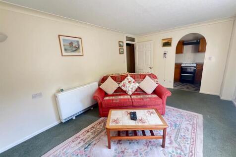 Living Room.jpg