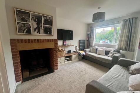 Living Room.jpg