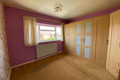 Bedroom One.jpg