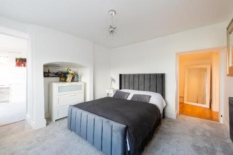 Master Bedroom.jpg