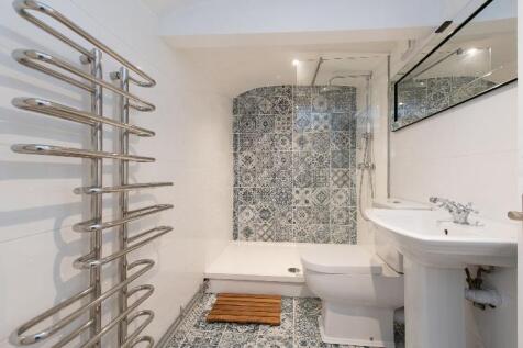 Ensuite.jpg
