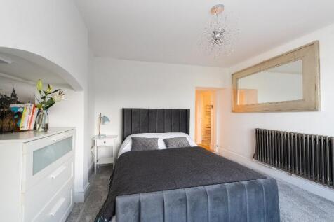 Master Bedroom.jpg
