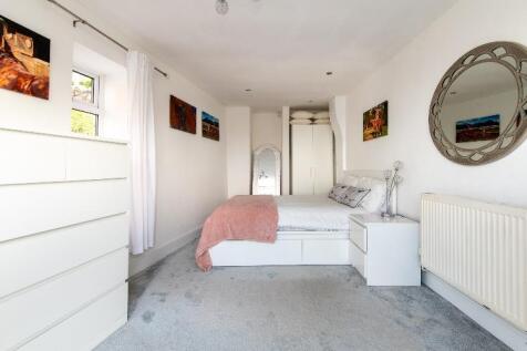 Bedroom.jpg
