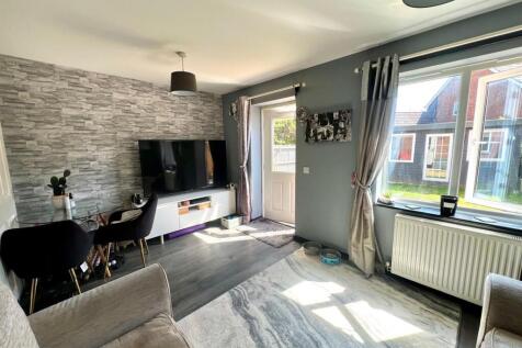 Living Room 2.jpg