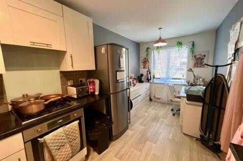 Kitchen 4.jpg