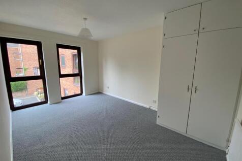 Bedroom One.jpg