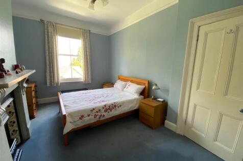 Bedroom One.jpg