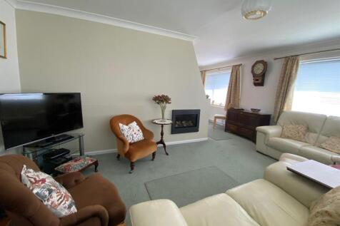 Living Room.jpg