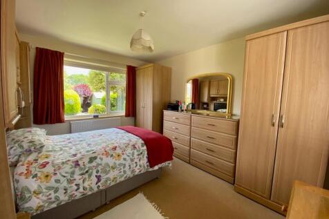 Bedroom One.jpg