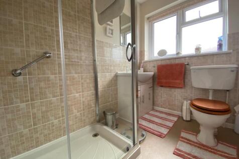 Shower Room.jpg
