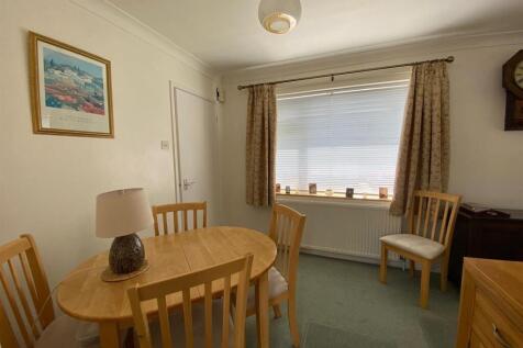 Dining Area.jpg